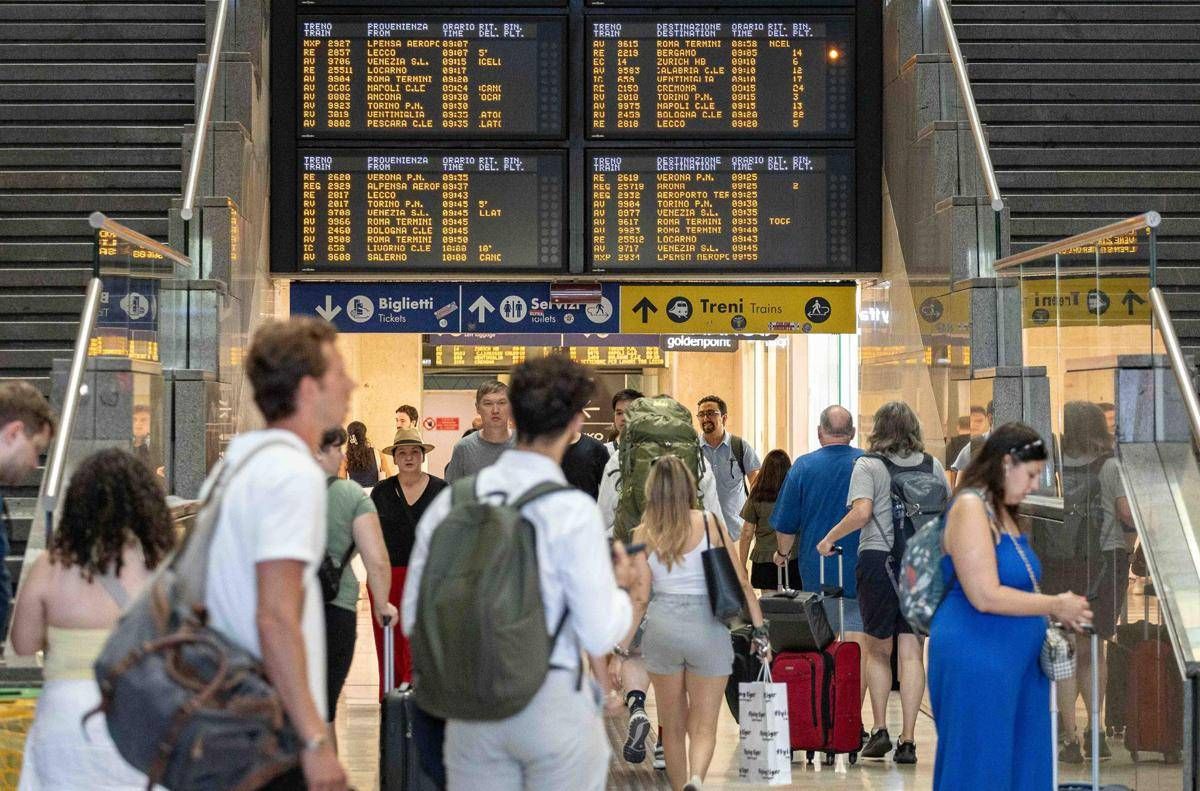 Sciopero generale, oggi l'Italia si ferma per Gaza: da treni a bus e scuola, i servizi a rischio -