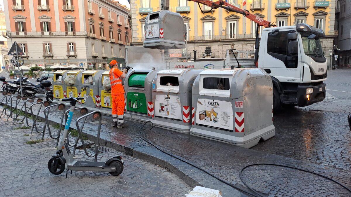Napoli elimina le campane della differenziata | È davvero un passo verso una città più pulita? -
