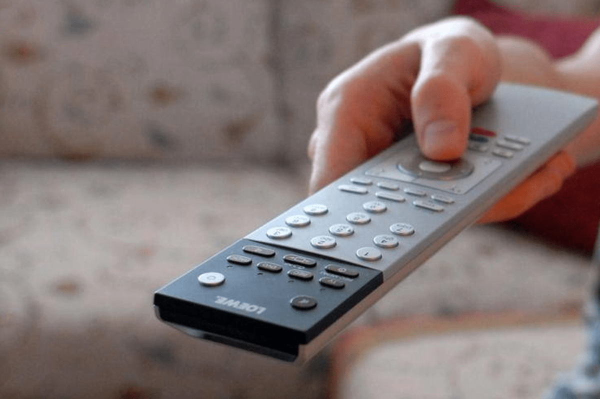 Ascolti tv domenica 14 settembre, 'La Ruota' continua a vincere su 'Affari tuoi' -