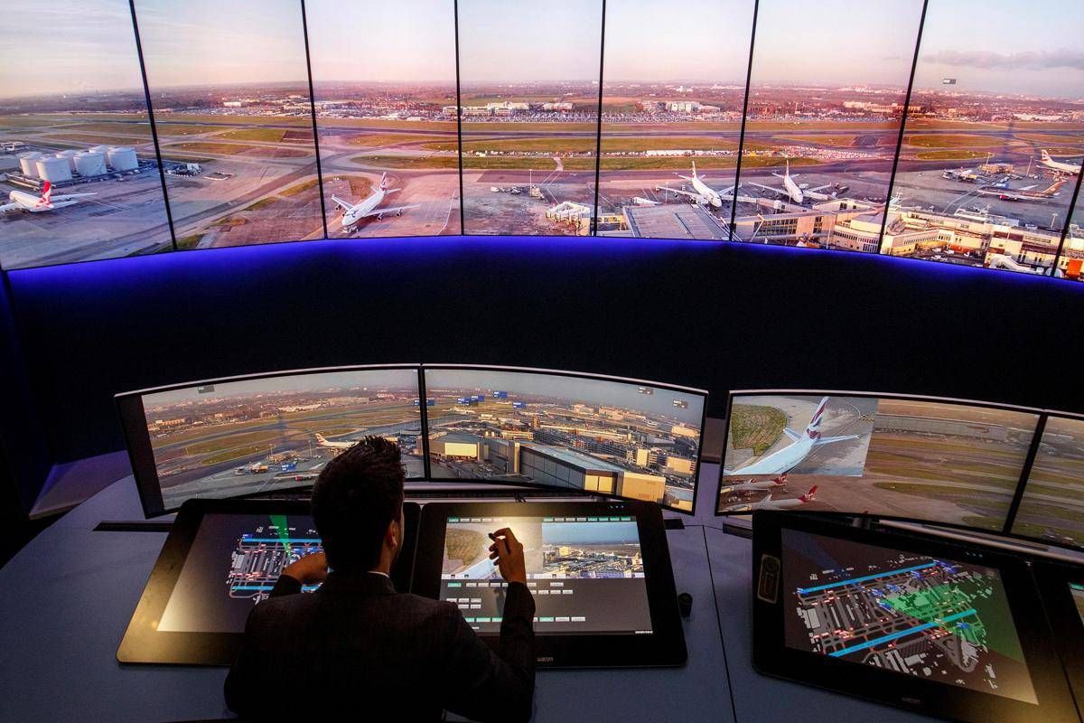 Cyberattacco colpisce aeroporti Bruxelles, Berlino e Heathrow a Londra: cancellazioni e voli in ritardo -