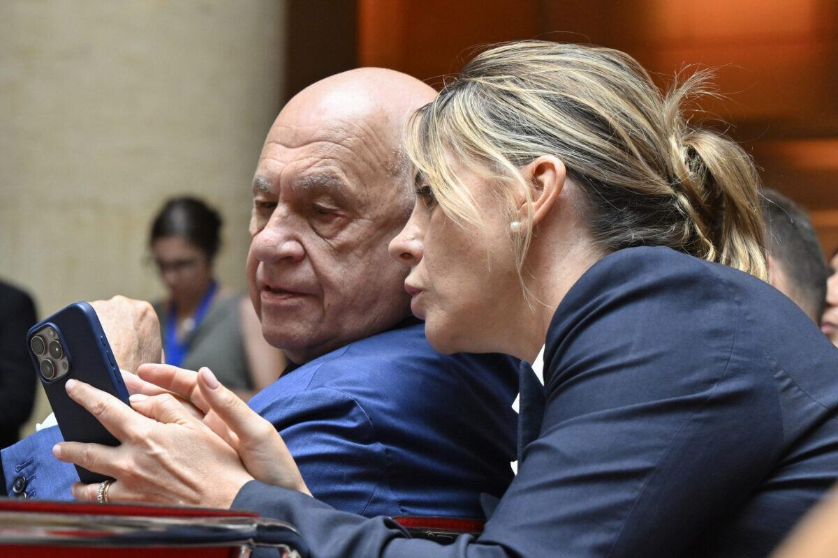 Giusi Bartolozzi libera un torturatore? | Il governo sotto attacco per insabbiamento! - 