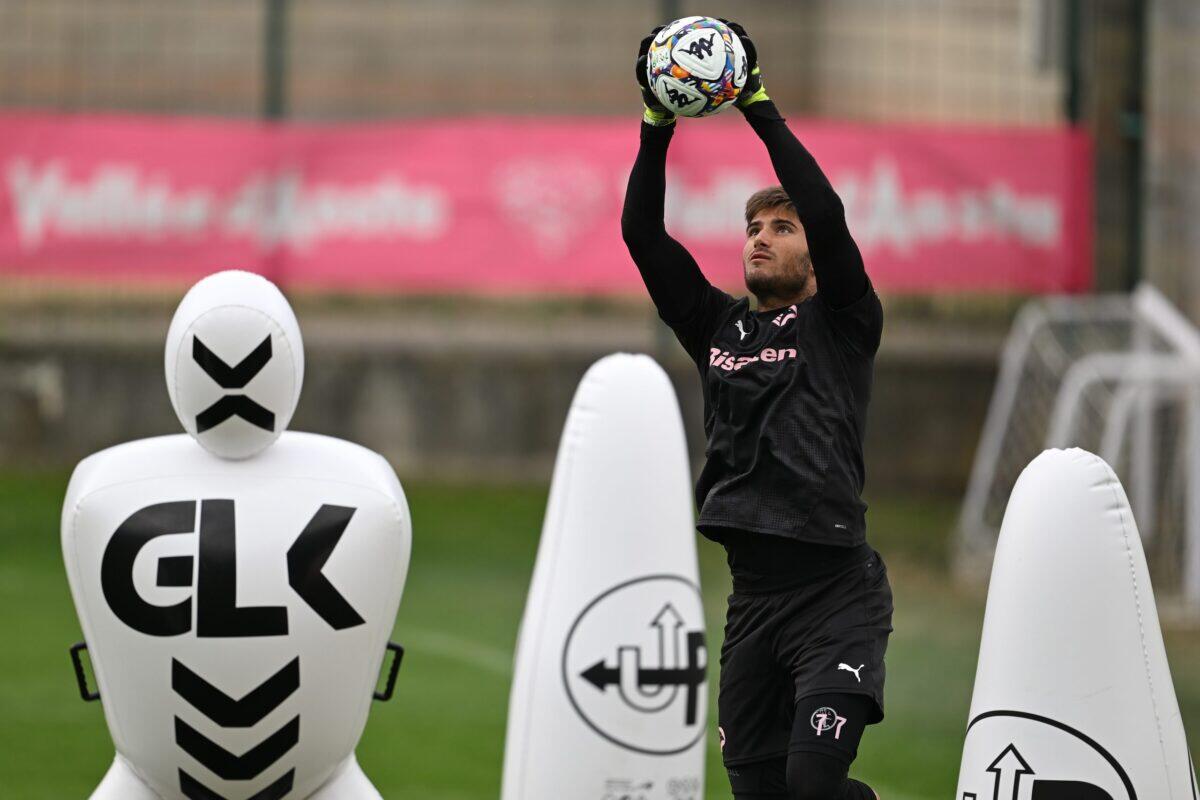 Palermo FC cede il portiere Di Bartolo a sorpresa | Scopri il vero motivo dietro questa mossa inaspettata! -