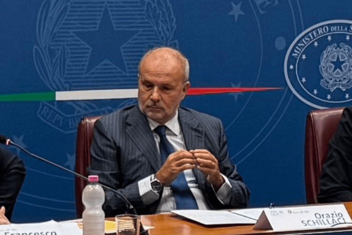 Schillaci: "Api essenziali per ecosistemi, loro tutela priorità sanitaria e sociale" - 