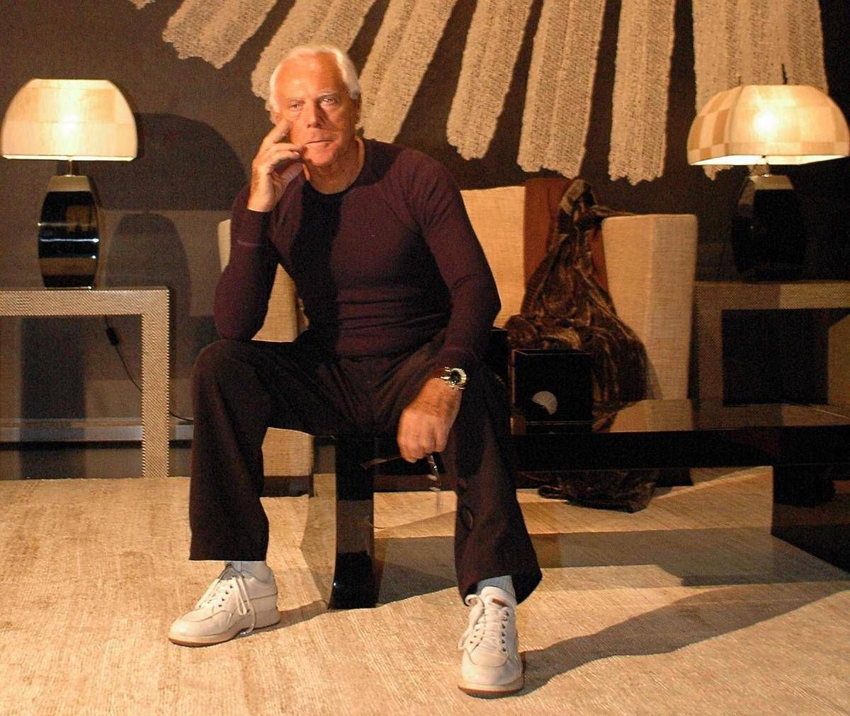 Armani, dalle zanne d'elefante alla tigre tappeto: in eredità anche l'arredamento animale -