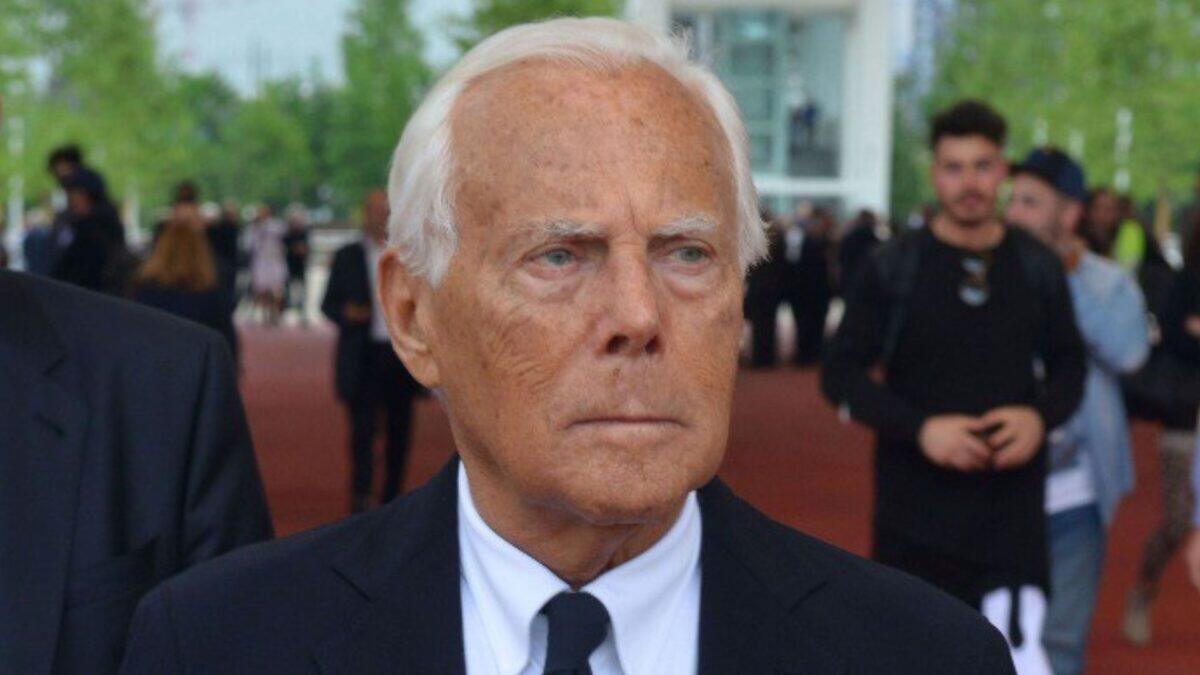 Giorgio Armani ci ha lasciato a 91 anni | Scopri il suo incredibile impatto che va oltre la moda! -