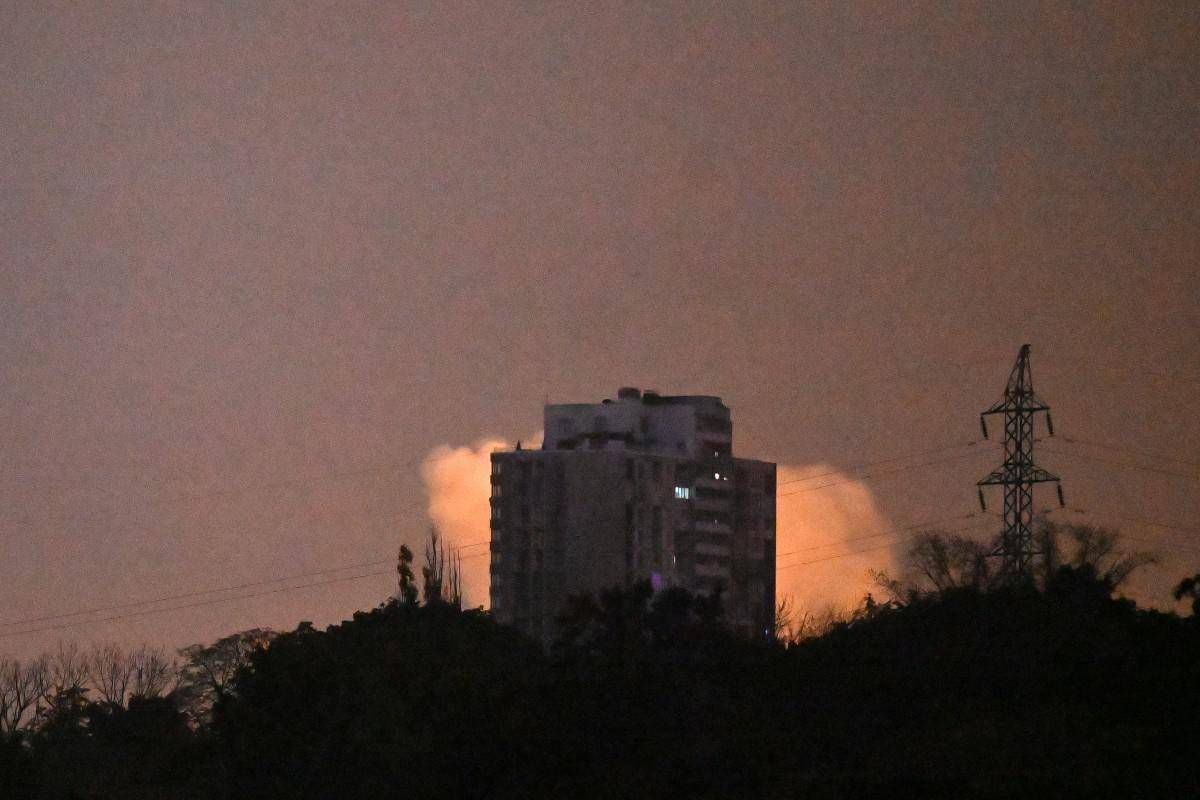 Ucraina, nuovi raid russi nella notte: massiccio attacco su Kiev - 