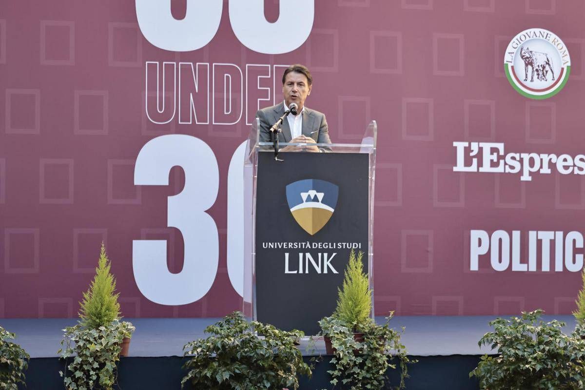 Politica, Conte alla Link: "Costruite vostra stabilità personale con l’orgoglio delle vostre origini" -