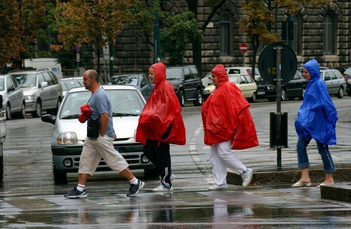 Maltempo, rischio nubifragi ed eventi estremi: scatta allerta arancione in 5 regioni -