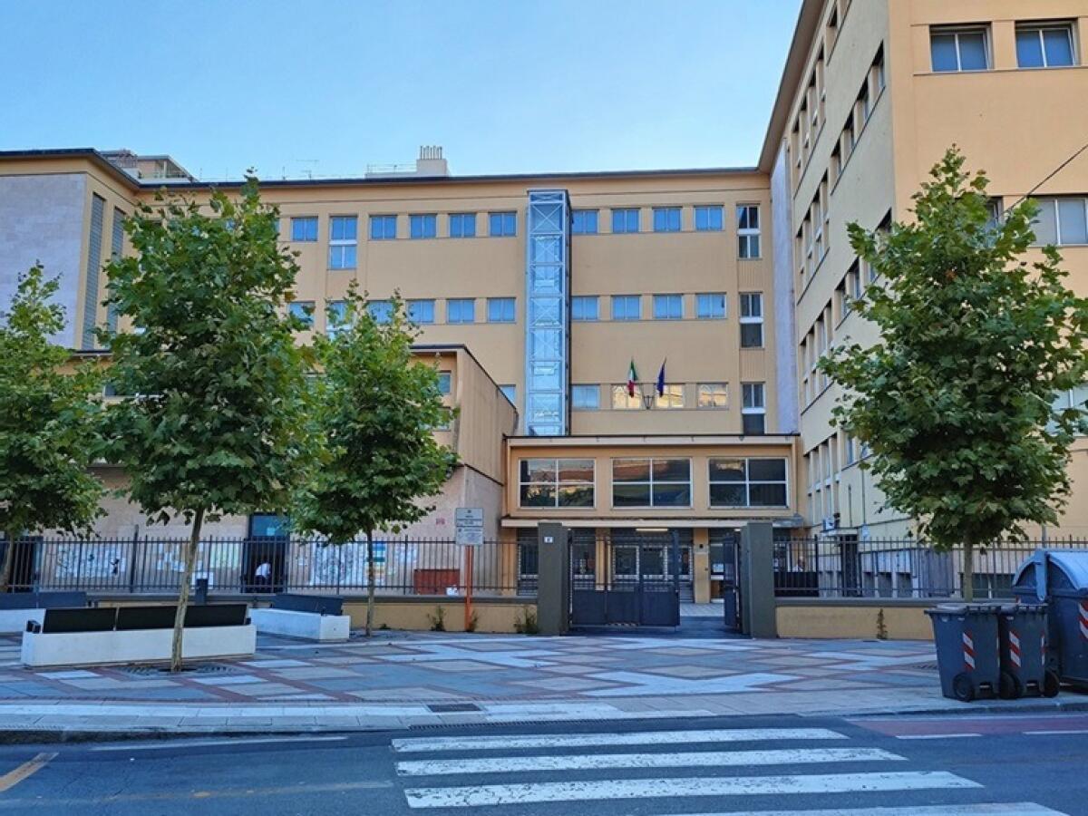 Tragedia a Genova | Che cosa nasconde la misteriosa caduta dal secondo piano? - 