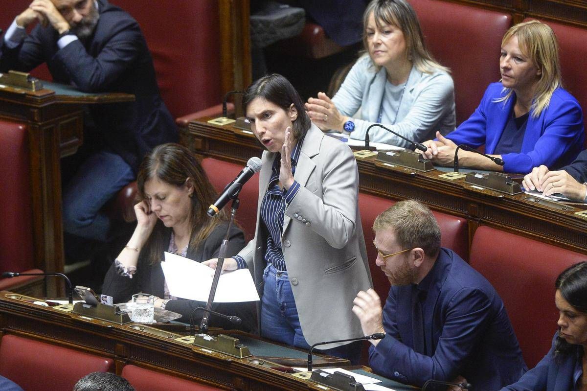 Schlein all'attacco: "Flottilla per creare problemi a governo? Meloni esca da megalomania" - 