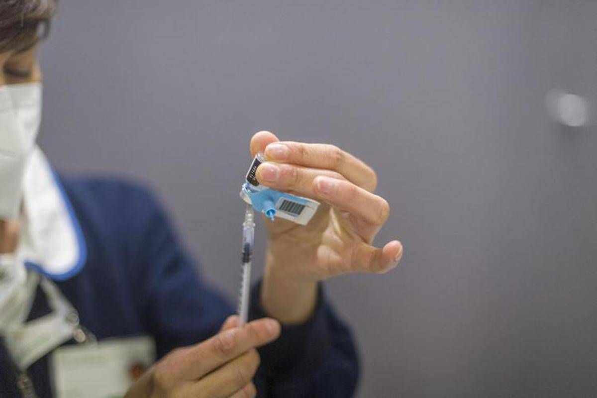 Fondazione Aiom, 'in Campania 35mila nuove diagnosi l'anno, pazienti da vaccinare' -
