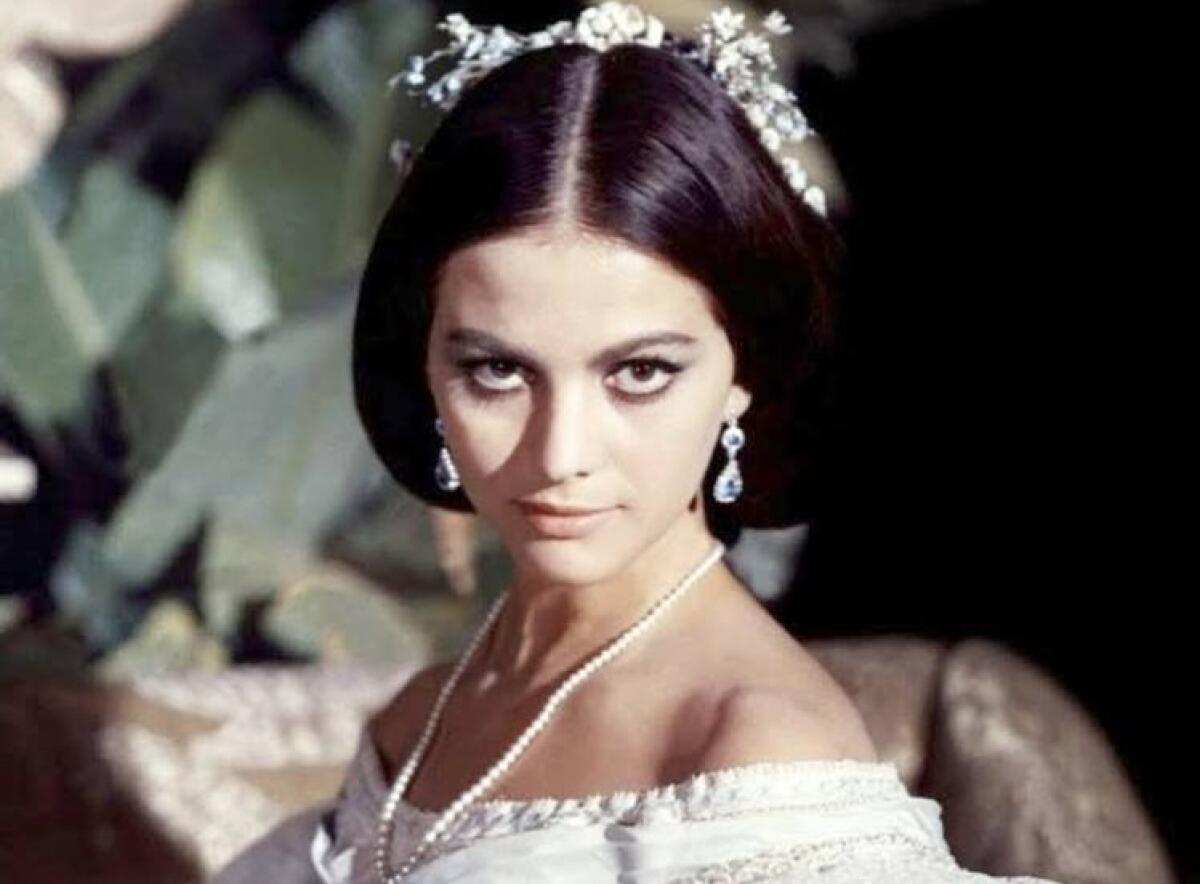 Claudia Cardinale: la diva che ha sfidato le convenzioni | Scoprirete il dramma dietro la sua leggenda! - 