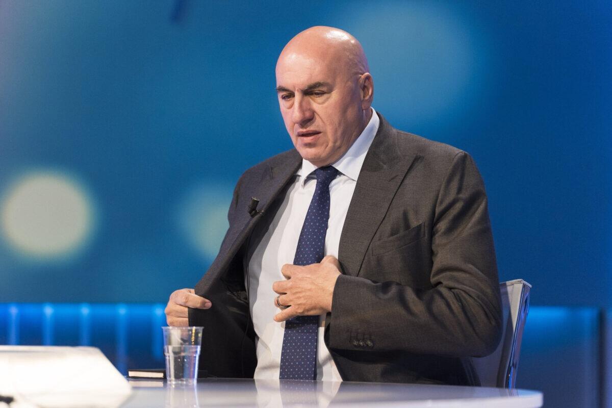 Nato in guerra con la Russia | Svelati i timori del Ministro Crosetto su una difesa inadeguata! -