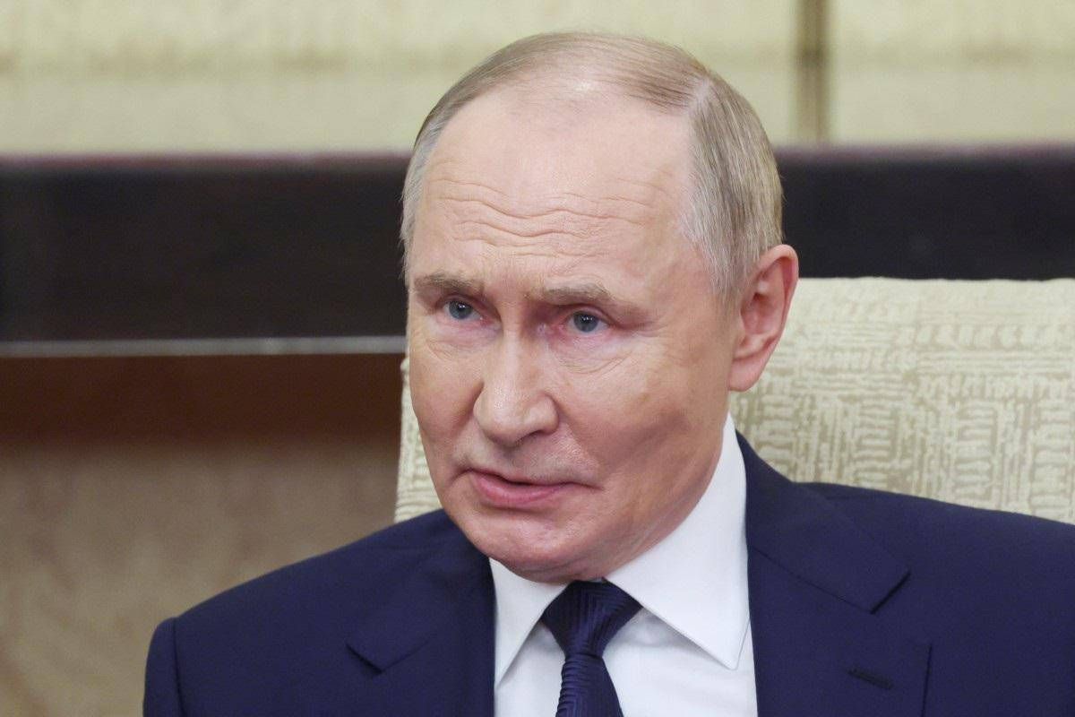 Ucraina, Putin: "Russia minaccia per l'Europa? Non vogliamo attaccare nessuno" -