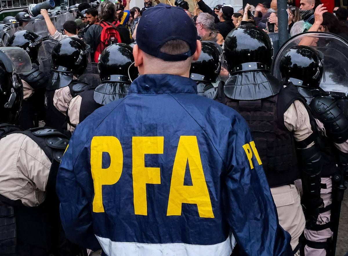Il nuovo re dei narcos ha 20 anni, caccia a Pequeño J - 