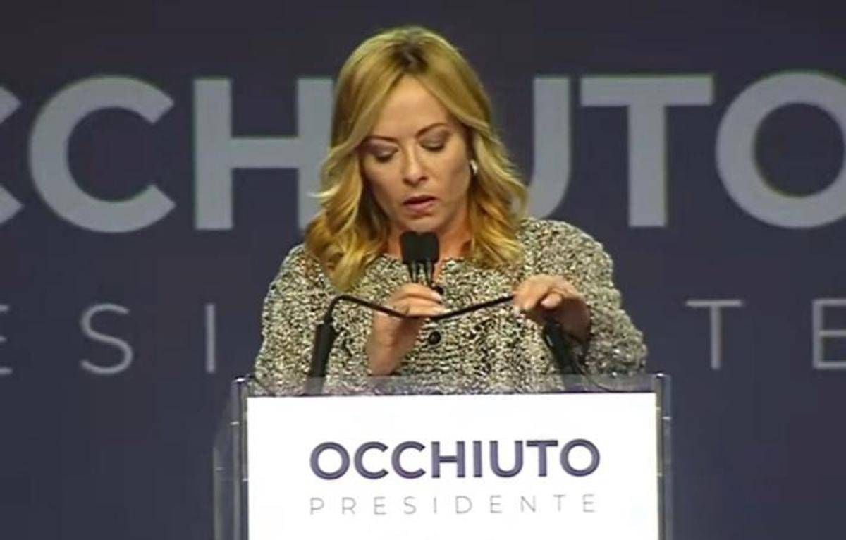Meloni in Calabria per Occhiuto: "Solo i cittadini possono mandarci a casa" - 
