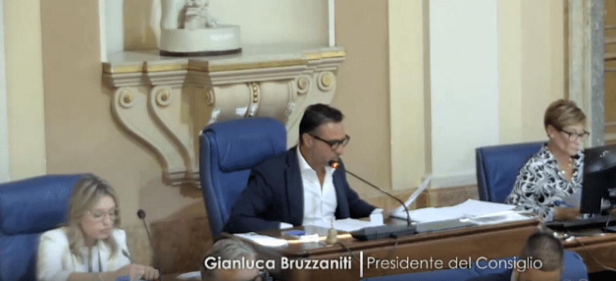 Question Time Comune di Caltanissetta | Scopri perché le opposizioni fanno tremare l'amministrazione! -