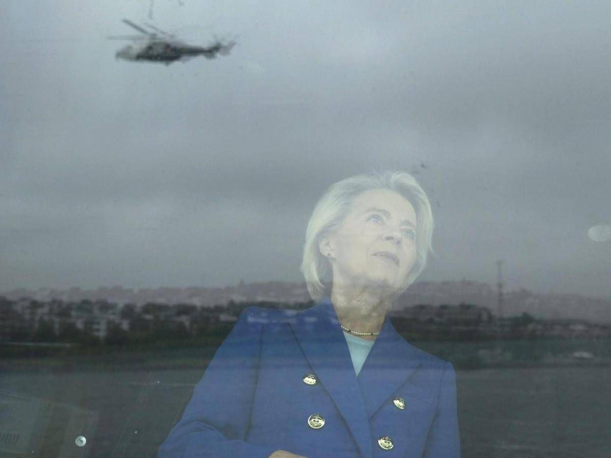 Ft: "Interferenze Gps contro aereo von der Leyen, Russia sospettata" -