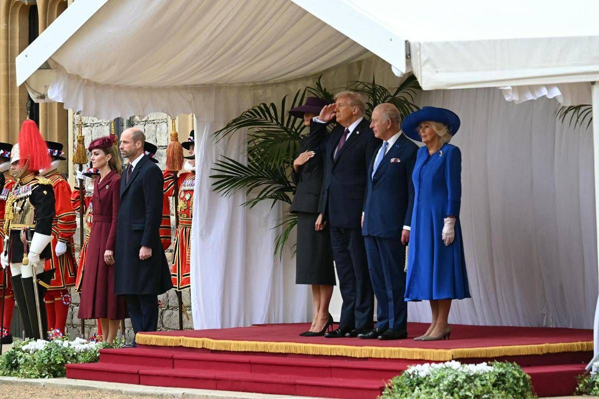 Carlo, Camilla, William e Kate: reali schierati per accogliere Trump a Windsor - 