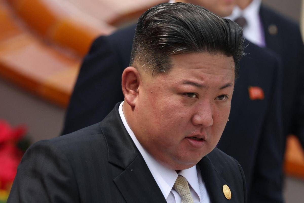 Kim e la stretta di mano al presidente del Parlamento sudcoreano, il racconto -