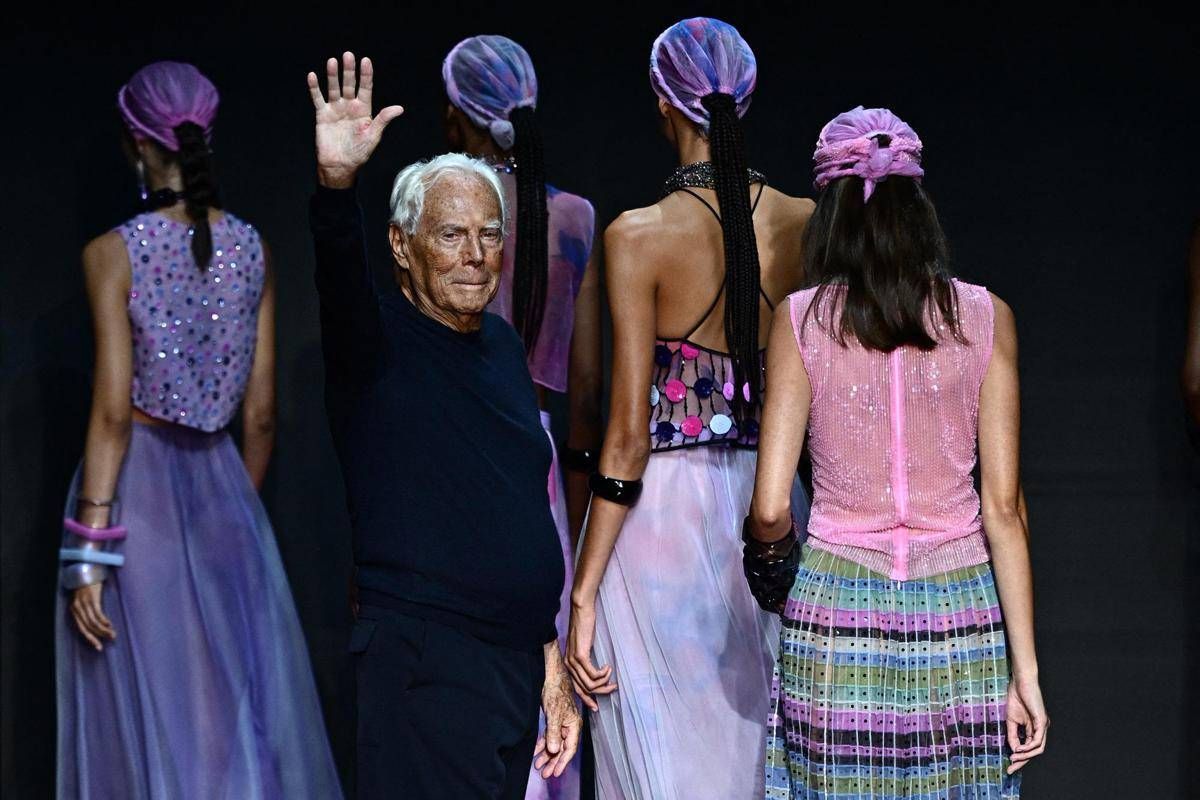 Armani, ecco la divisione dell'eredità: 100% della società alla Fondazione, a Dell'Orco il 40% dei diritti di voto - 