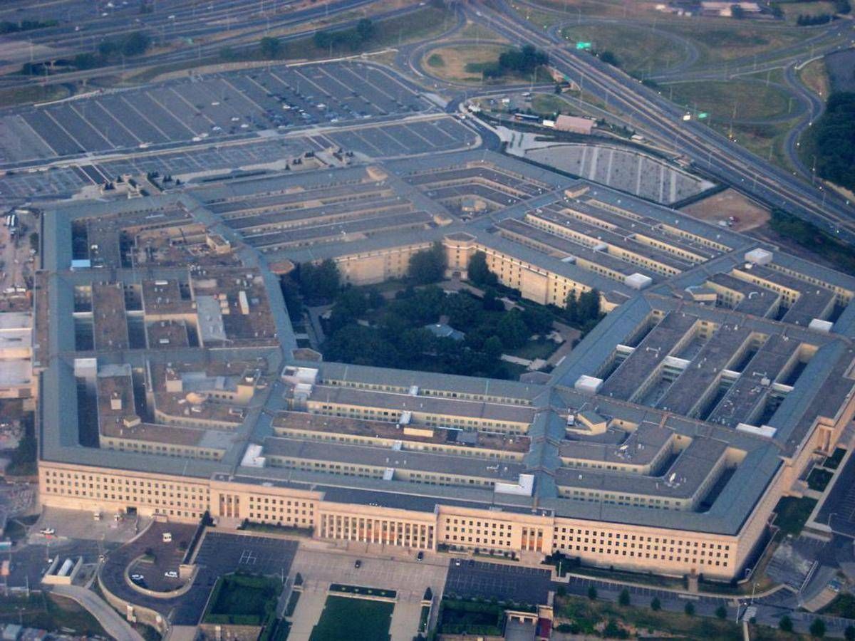 Usa, Trump rinomina il Pentagono in Dipartimento della Guerra - 