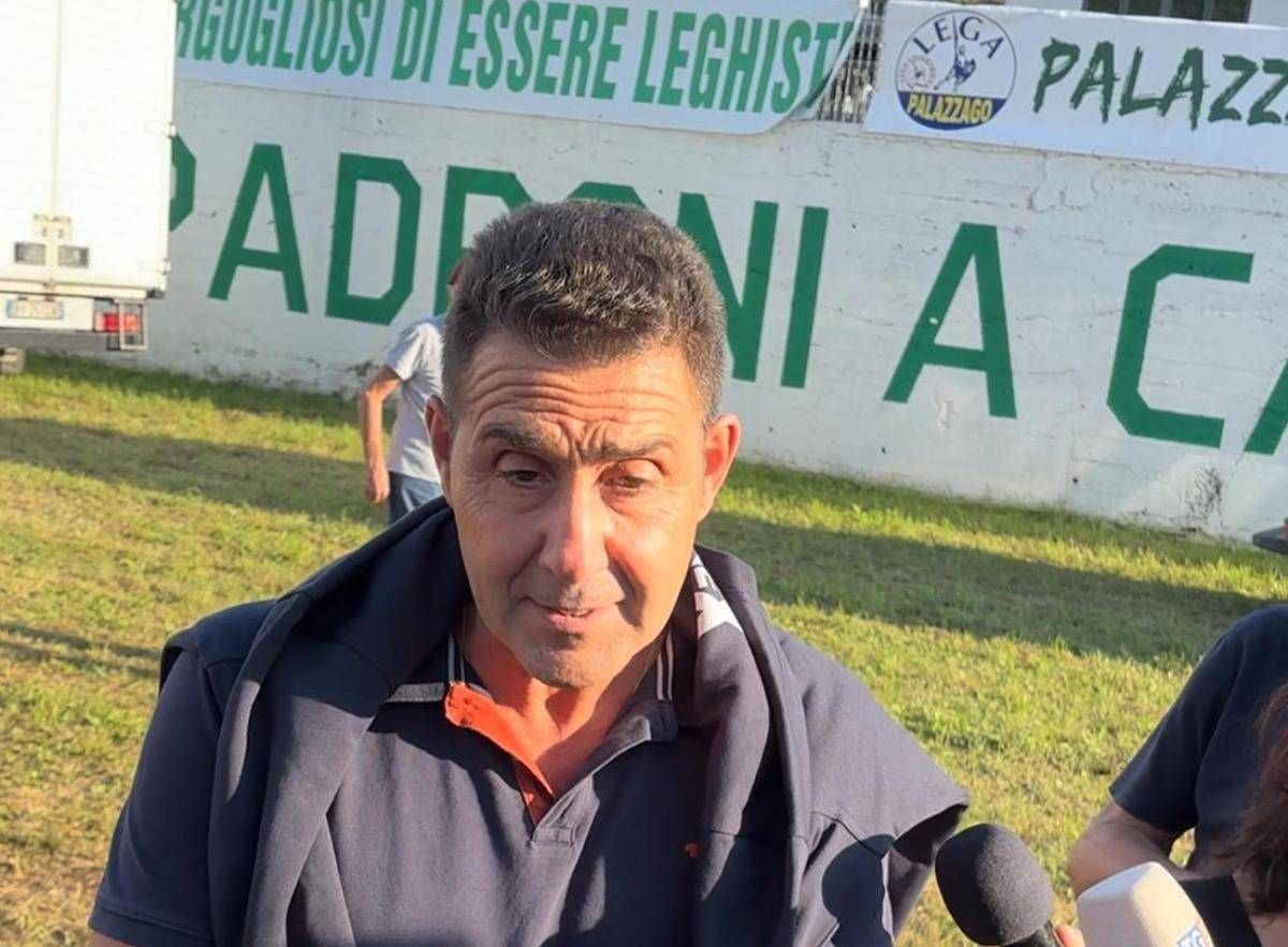 Salvini a sorpresa a Pontida. Cori e applausi per Vannacci: "Noi gli eredi di Charlie Kirk" -