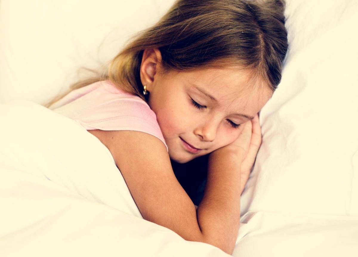 Melatonina e bambini, ecco dose e orario ideali per il sonno - 