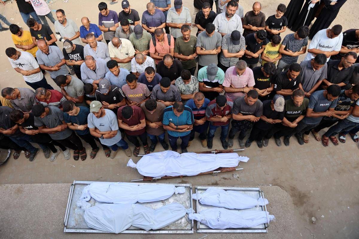 Gaza, nuovi raid: "19 morti". Media: "Ostaggi potrebbero essere trasferiti nascosti tra sfollati" -
