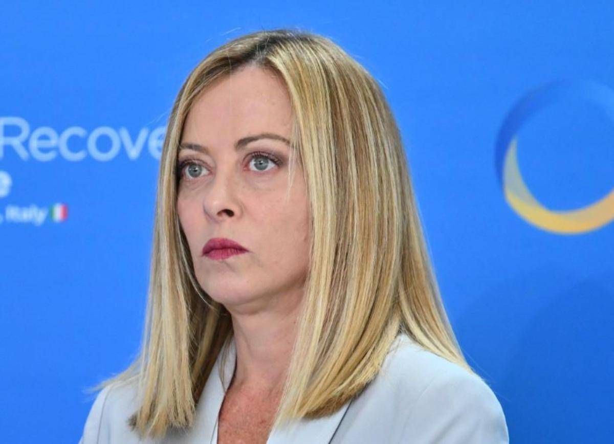 Meloni: "Armani ha ispirato il mondo intero". Tajani: "Talento senza tempo" -