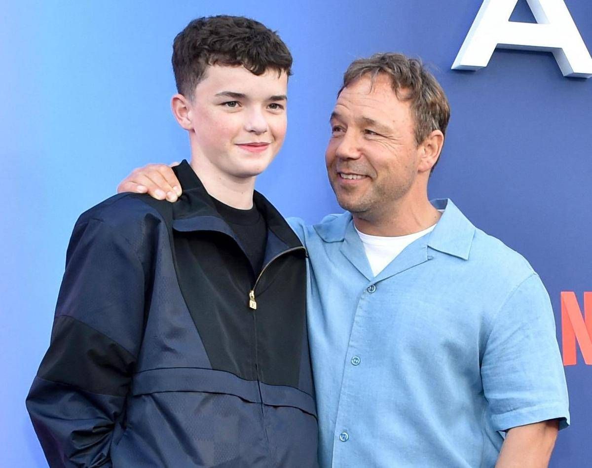 Emmy 2025, trionfano Adolescence, The Pitt e The Studio -