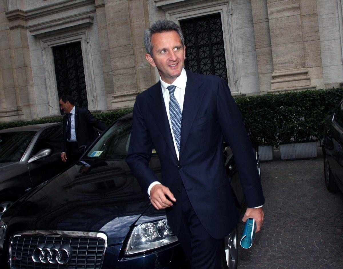 Mps-Mediobanca, Nagel saluta i dipendenti e cita Orazio: "Graecia capta ferum victorem cepit" - 