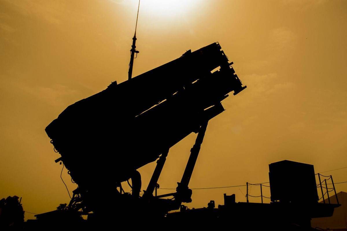 Pentagono frena le forniture all'Ucraina, sempre meno armi per la difesa aerea di Kiev -