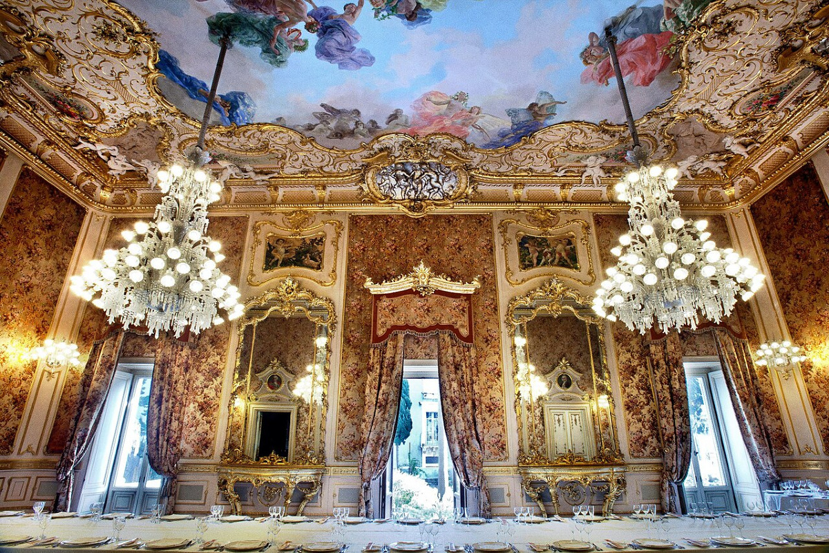 Il palazzo che ha sfidato secoli di terremoti e nobiltà: nel cuore di Catania nasconde segreti che pochi conoscono - Foto: JackMichaelSpencer/Wikipedia