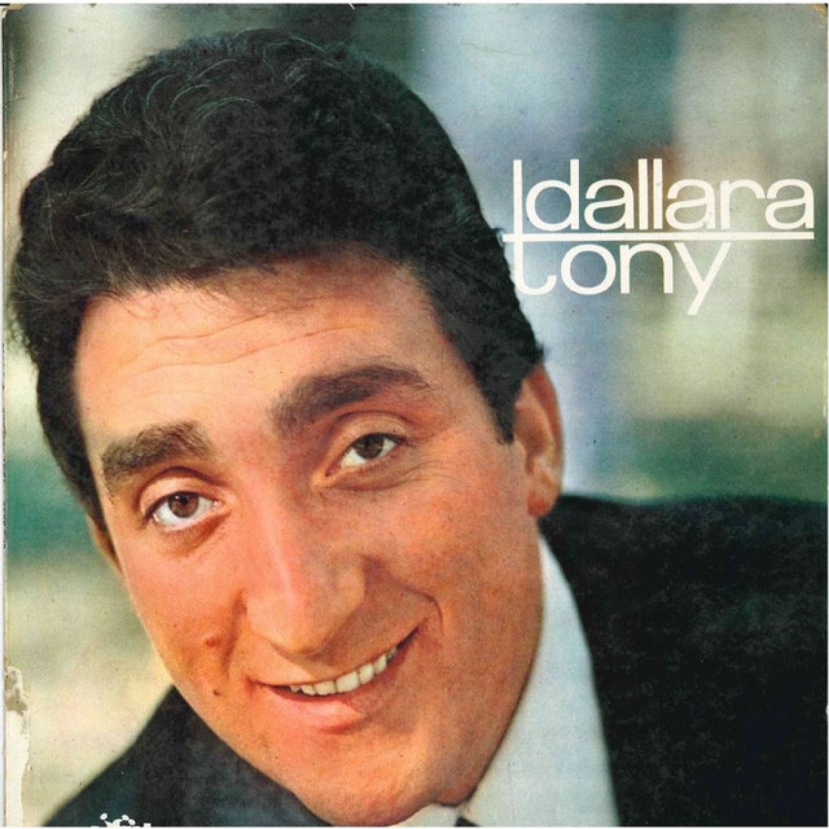 Tony Dallara e “Come potrei dimenticarti”: la voce che sapeva far tremare il cuore -