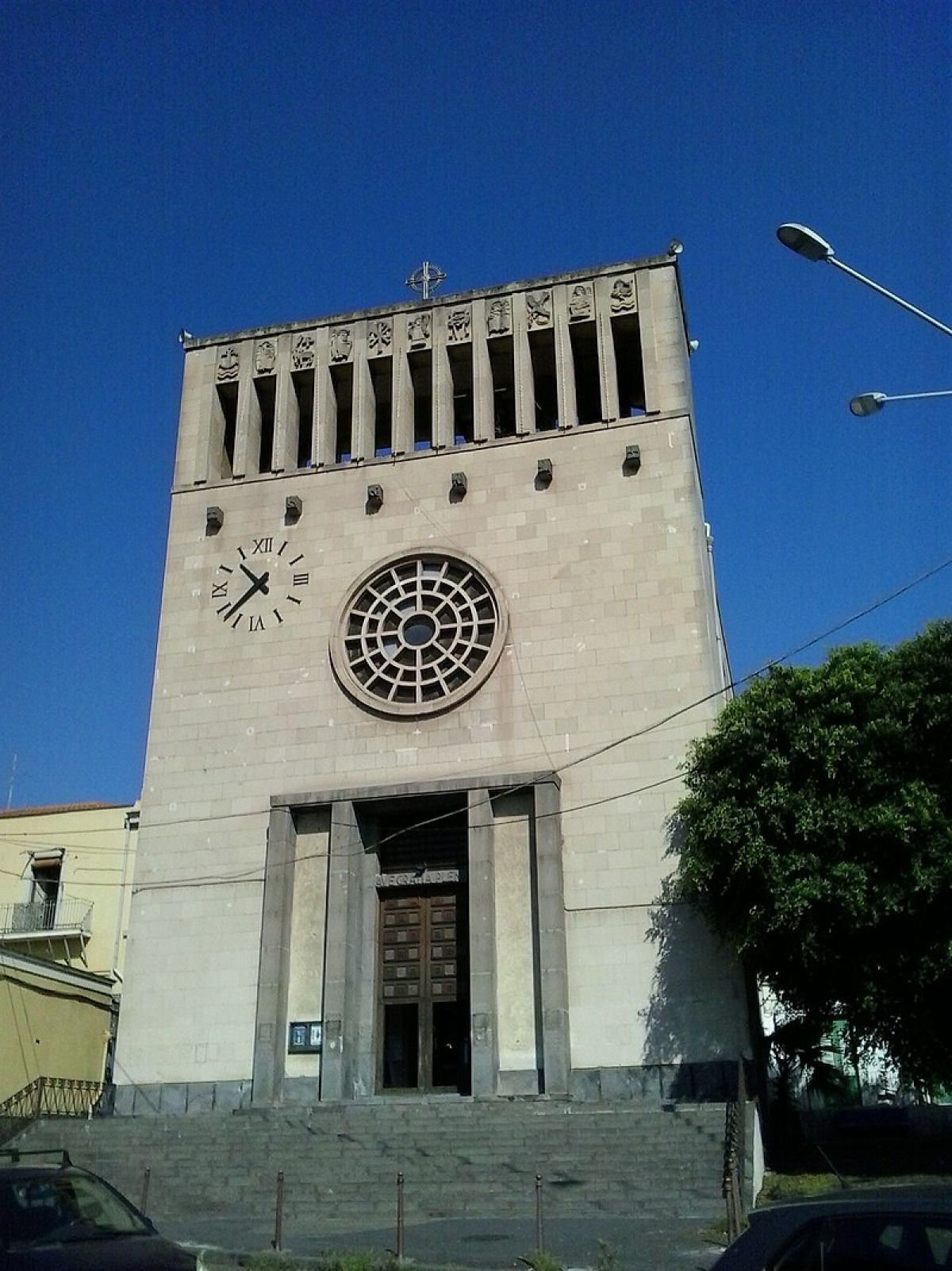 La Basilica che protegge un segreto architettonico nel cuore moderno di Catania - Foto: GCR10/Wikipedia