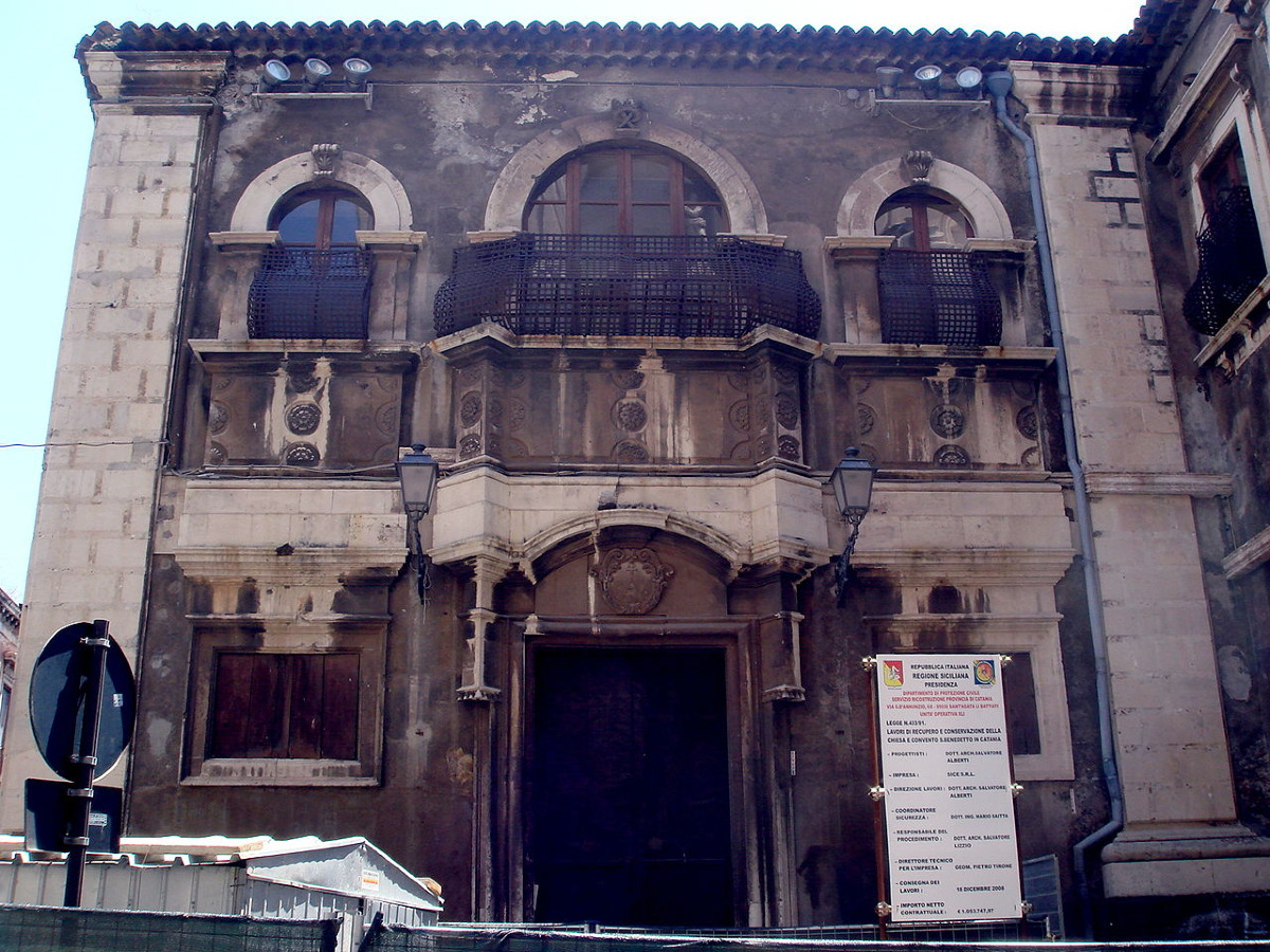 Dietro un muro di Catania si cela un luogo dimenticato che custodisce un segreto architettonico sorprendente - Foto: Giovanni Dall'Orto/Wikipedia