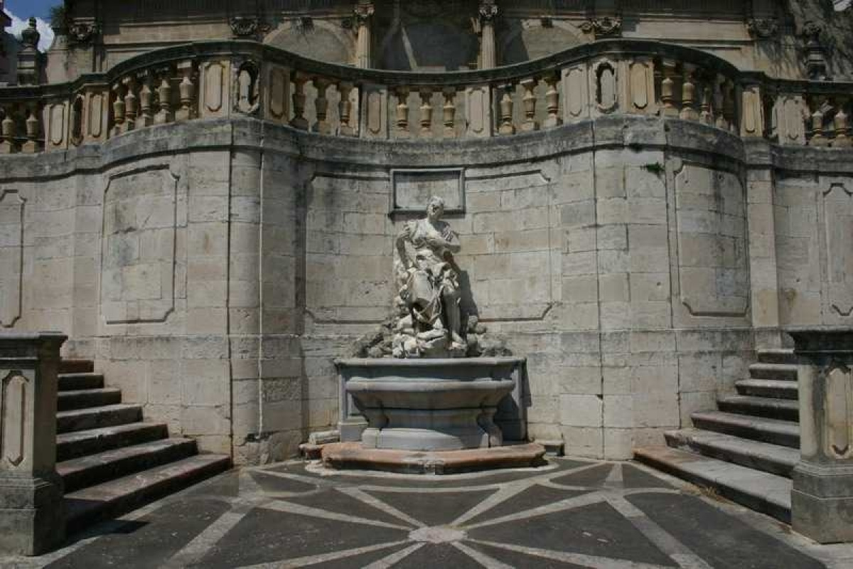 La creatura di pietra che domina Messina e racconta una storia che sicuramente non conosci - Foto: Michele Bassi/Wikipedia