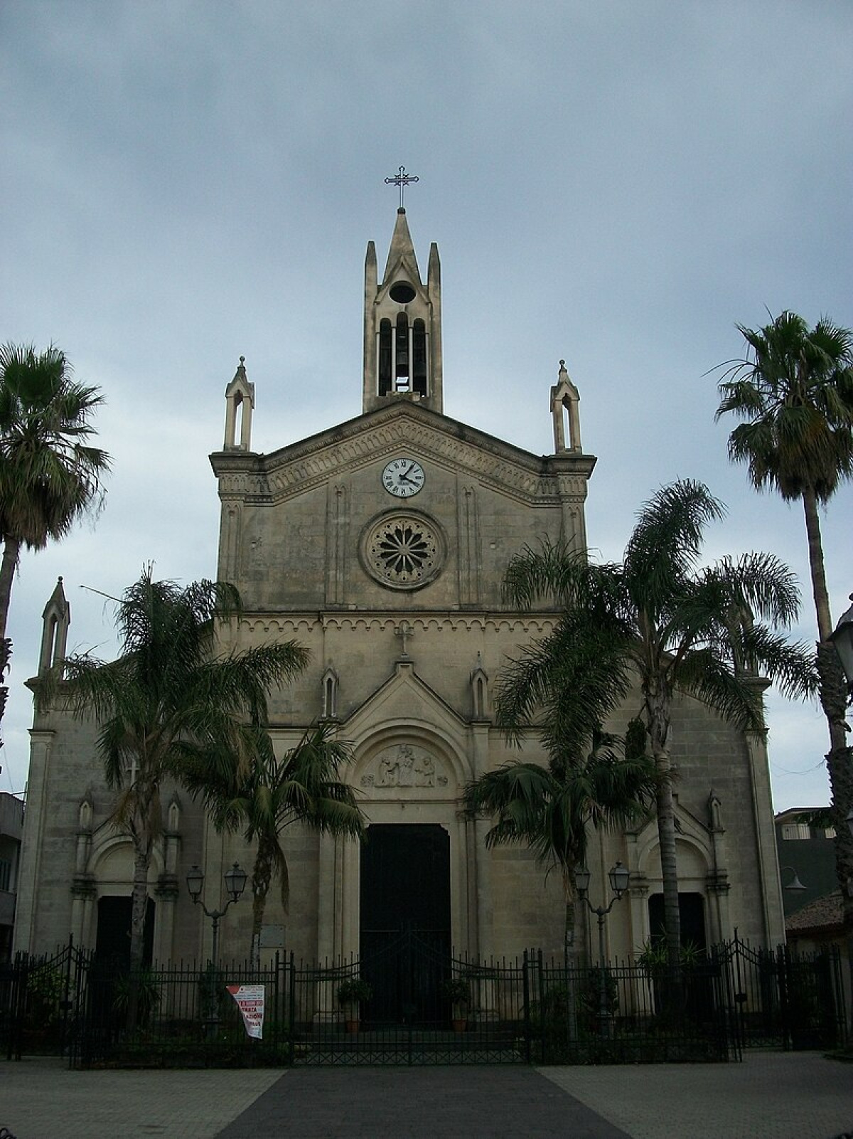 Il magnifico villaggio catanese dimenticato tra lava e limoneti - Foto: Emme17/Wikipedia