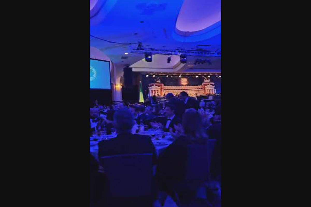 Meloni interviene al Niaf, l'applauso dei 3mila ospiti al gala -