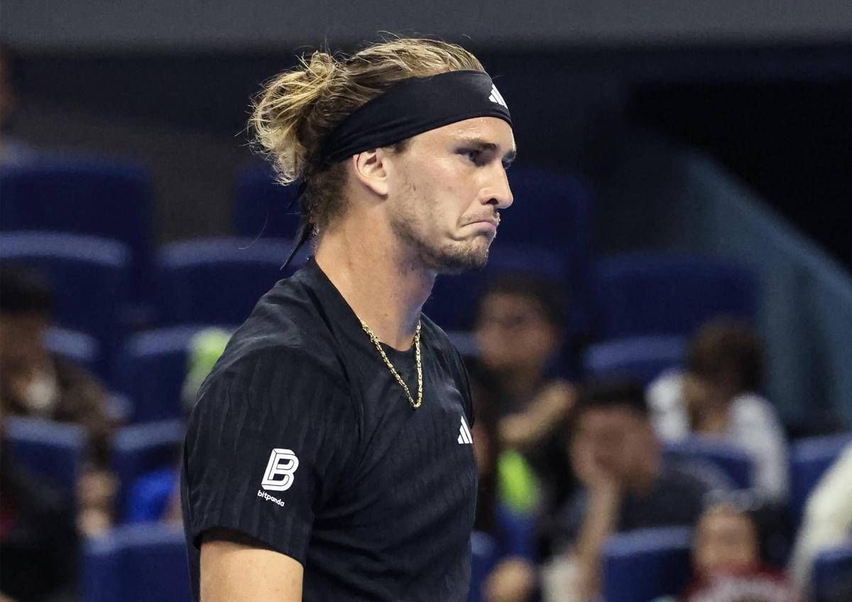 Zverev, crisi senza fine: ko anche nel terzo turno a Shanghai contro Rinderknech - 