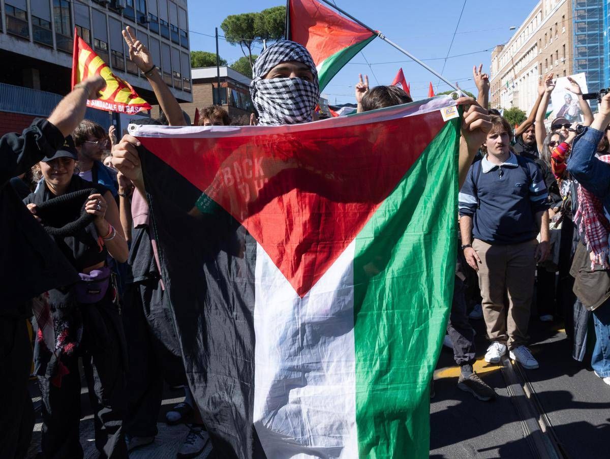Corteo pro-Pal oggi 4 ottobre a Roma: il percorso - 