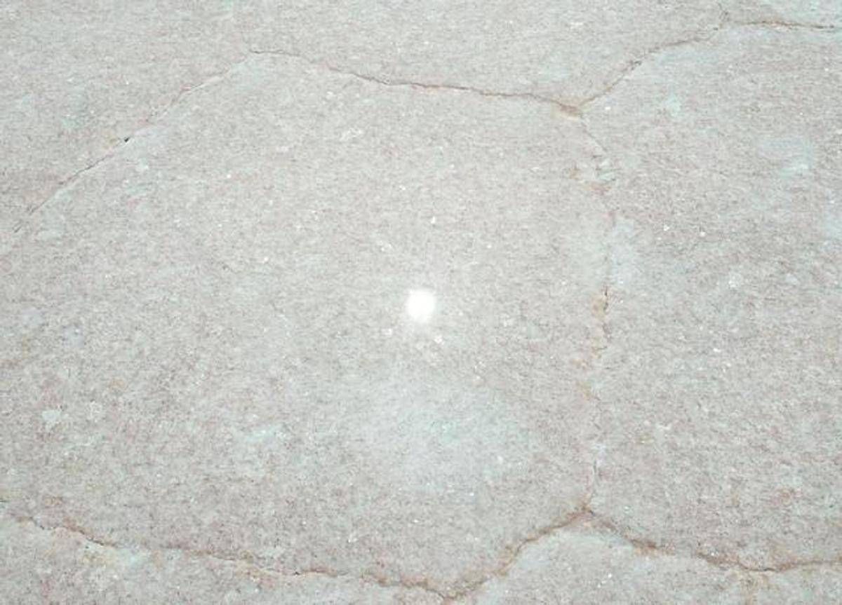 Bolivia, spiegato 'effetto specchio' della distesa salata Salar de Uyuni -