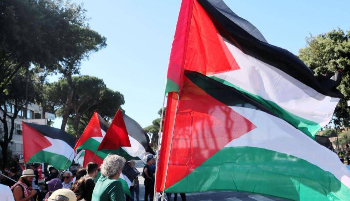 Sciopero per Gaza, corteo pro Pal a Coverciano: "Italia-Israele non deve giocarsi" - 