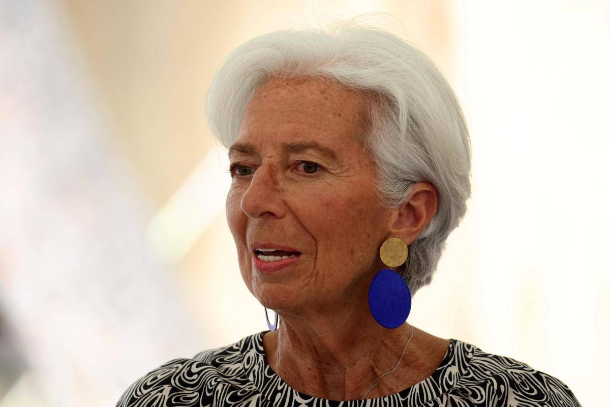 Lagarde a sorpresa visita il mercato di Firenze: "Prezzi del cibo ancora troppo alti" -