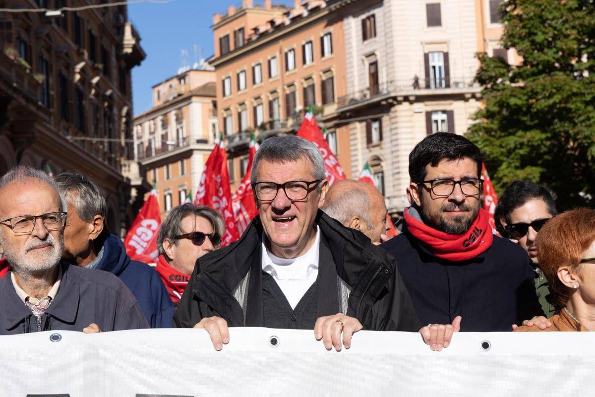 Manifestazione Cgil oggi a Roma, perché si scende in piazza: orari e percorso del corteo - 