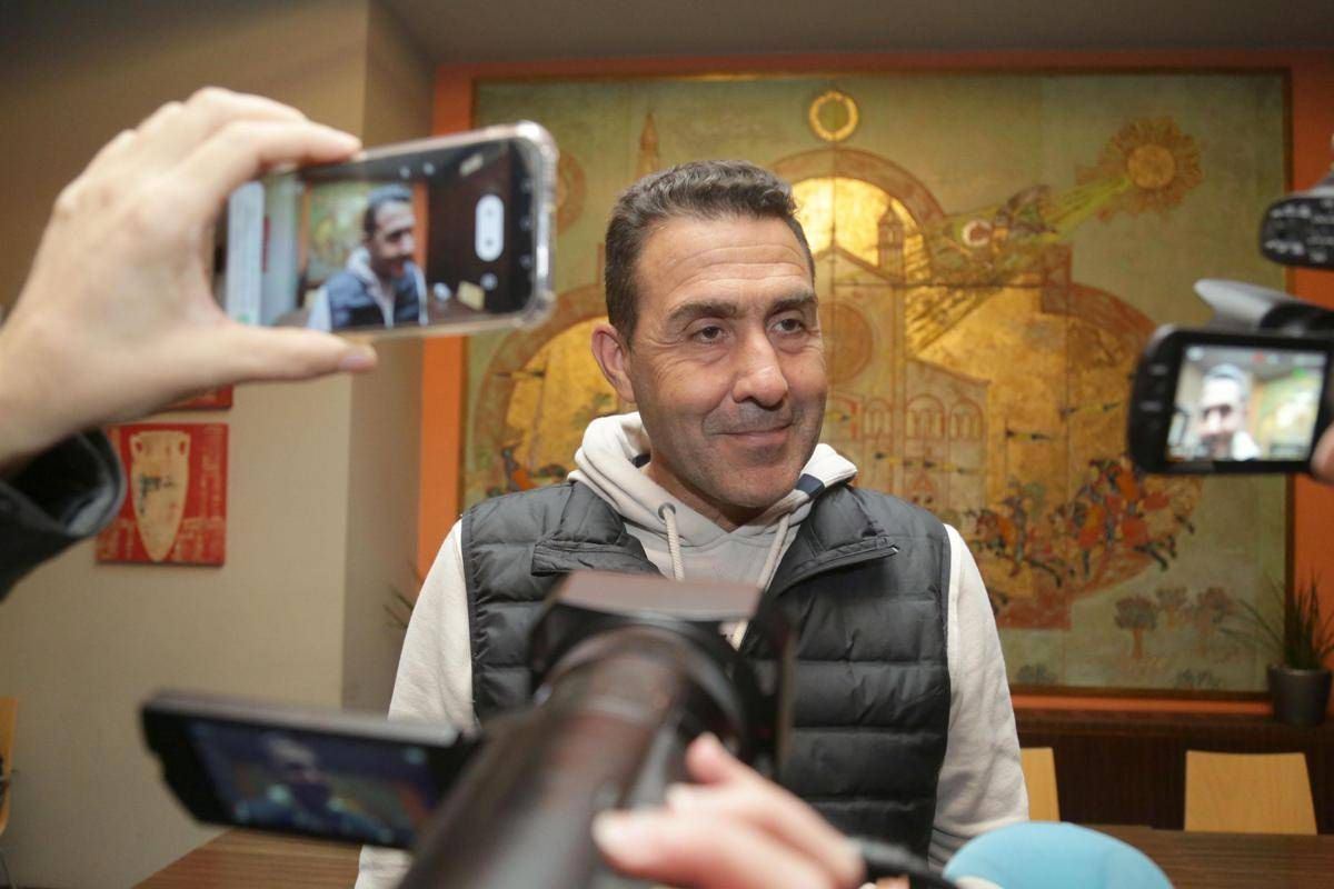 Vannacci: "Inni al Duce in sede FdI a Parma? Non vado a origliare in casa d'altri" -