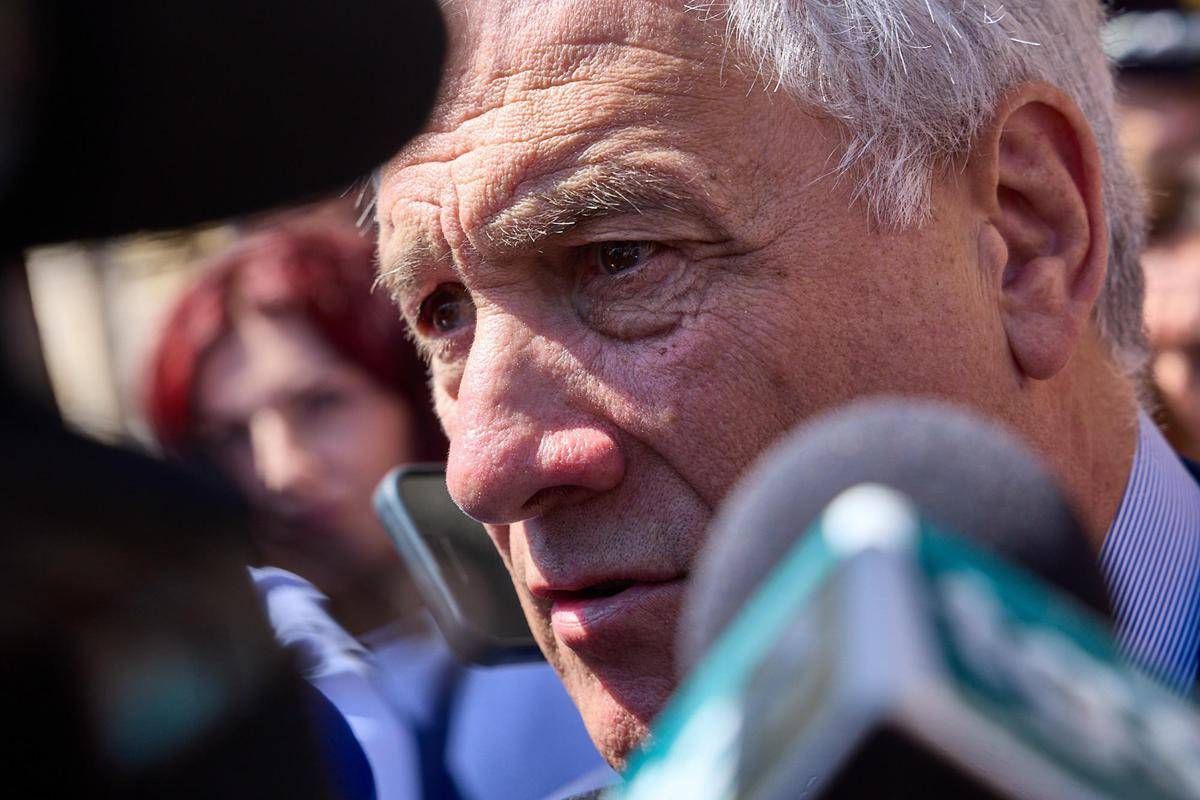 Manovra, Tajani: "Tassa su extraprofitti concetto da Unione Sovietica, non ci sarà" - 