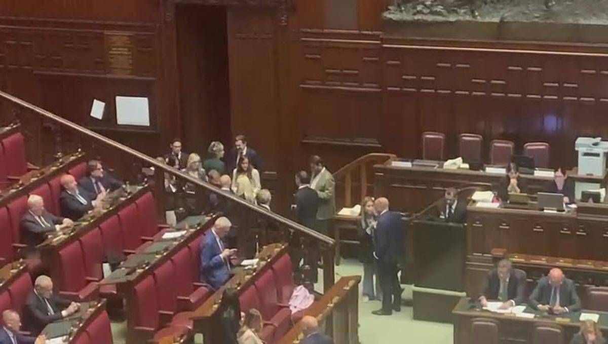 Regionali in Campania, Fascina 'benedice' Cirielli: l'incontro tra i due alla Camera -