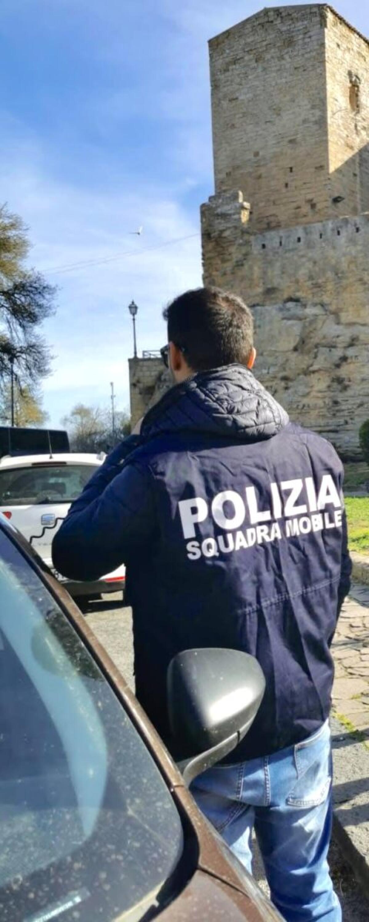 Arrestato per stalking | La verità sulla Polizia di Enna che sorprende tutti! -